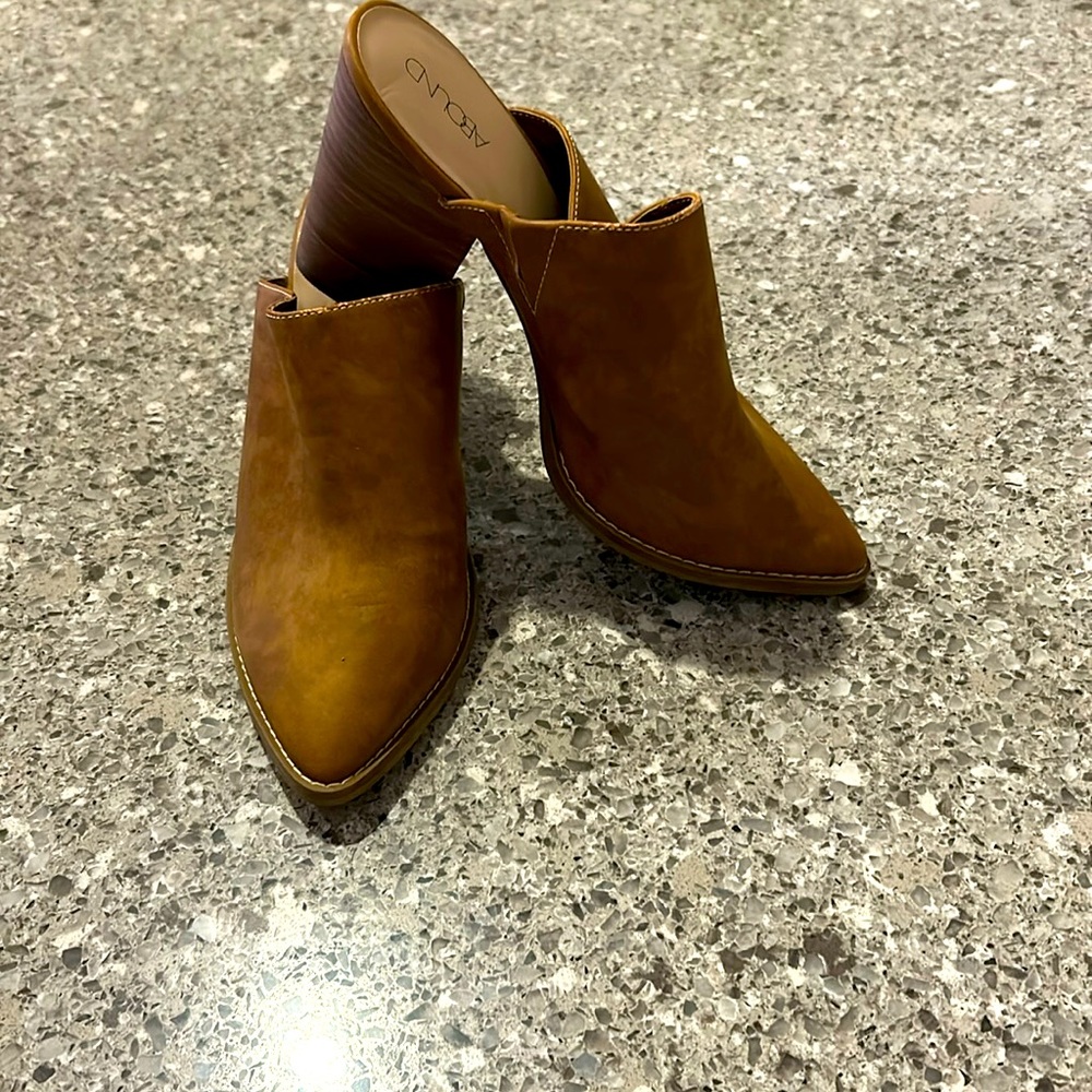 NWT Abound slip in shoe boot size 8